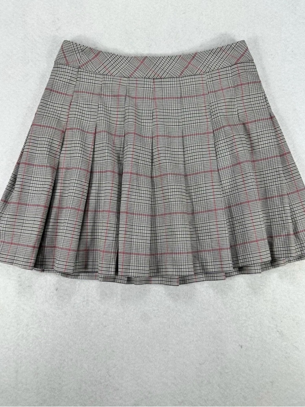 H&M Grey and Red Plaid Pleated Skirt